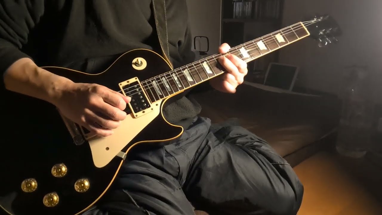 Gibson Historic Collection Oxbood Les Paul でオリジナルバラードをプレイ