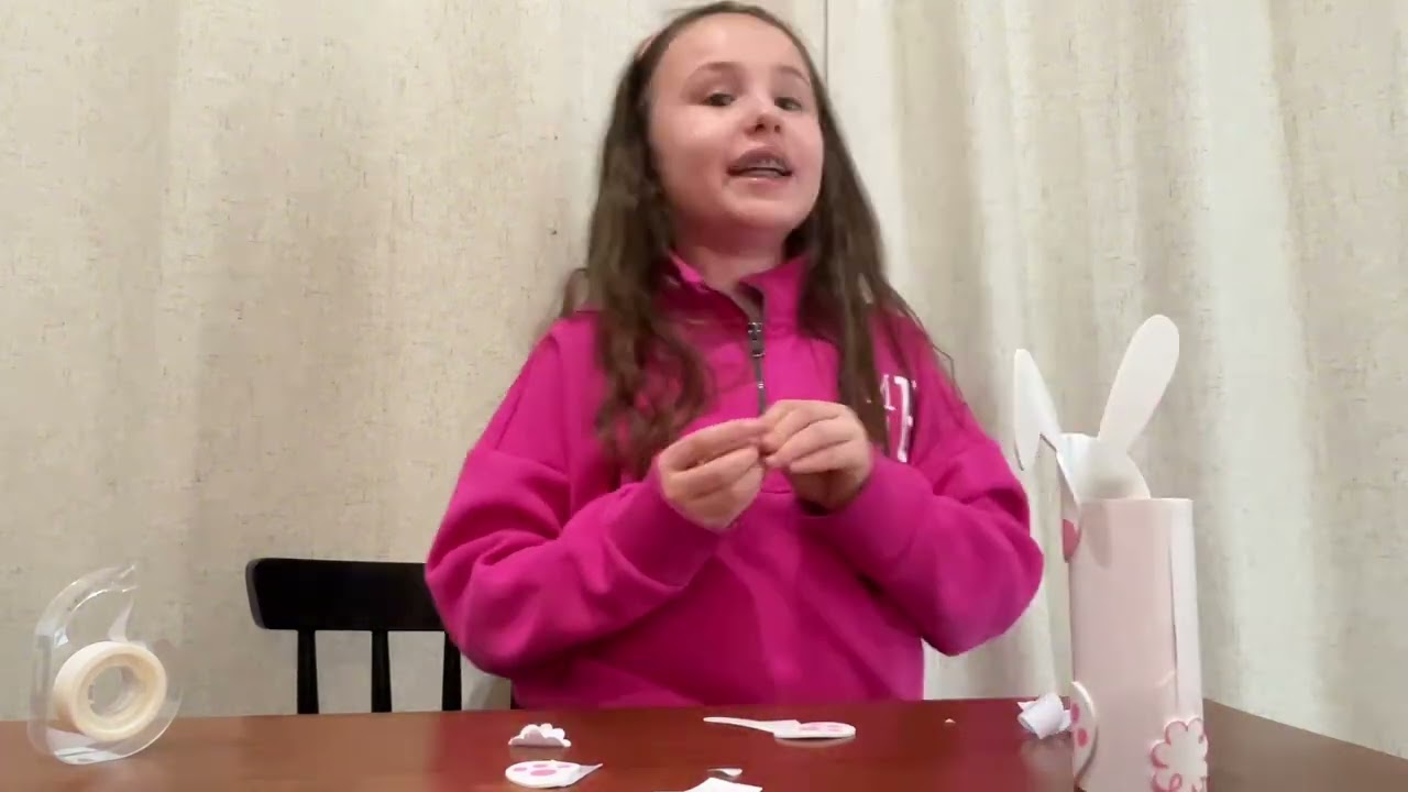 Let’s Make a Paper Roll Bunny! #kidscrafts #kidscraftideas #eastercrafts 