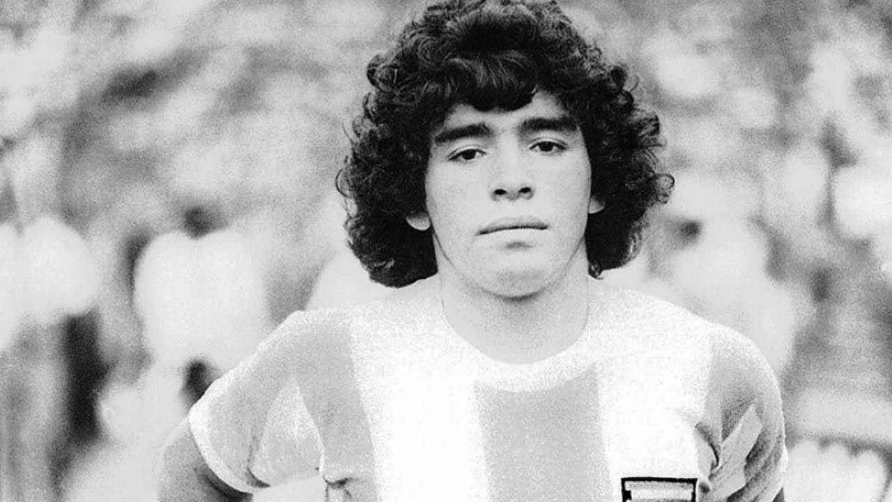 DIEGO MARADONA DEBUT INTERNACIONAL  -  ARGENTINA VS HUNGRIA 1977 + ENTREVISTA - FIRST INTERNATIONAL