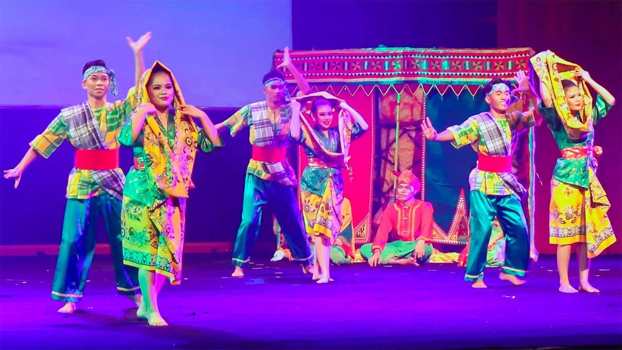 Umang Tinting Dance by Orang Brunei