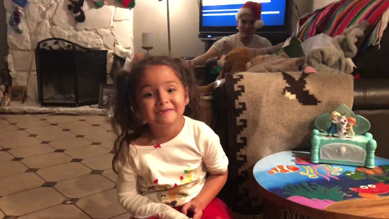 Uncle surprises baby niece army homecoming video