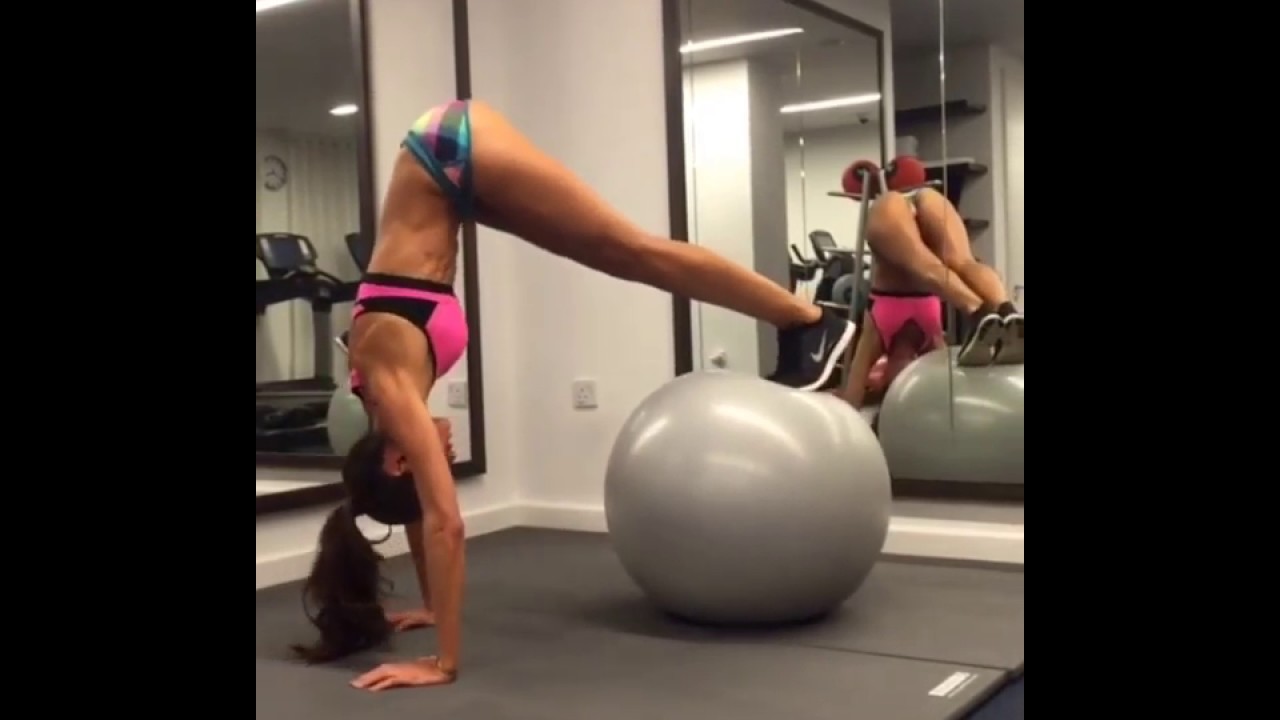TRAIN LIKE AN ANGEL AT HOME | IZABEL GOULART