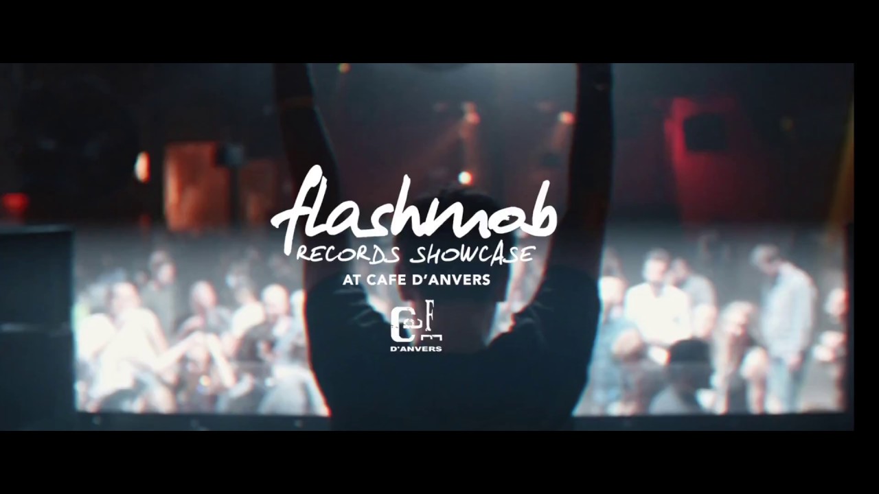 Flashmob DJ @ Cafe d'Anvers, Belgium.