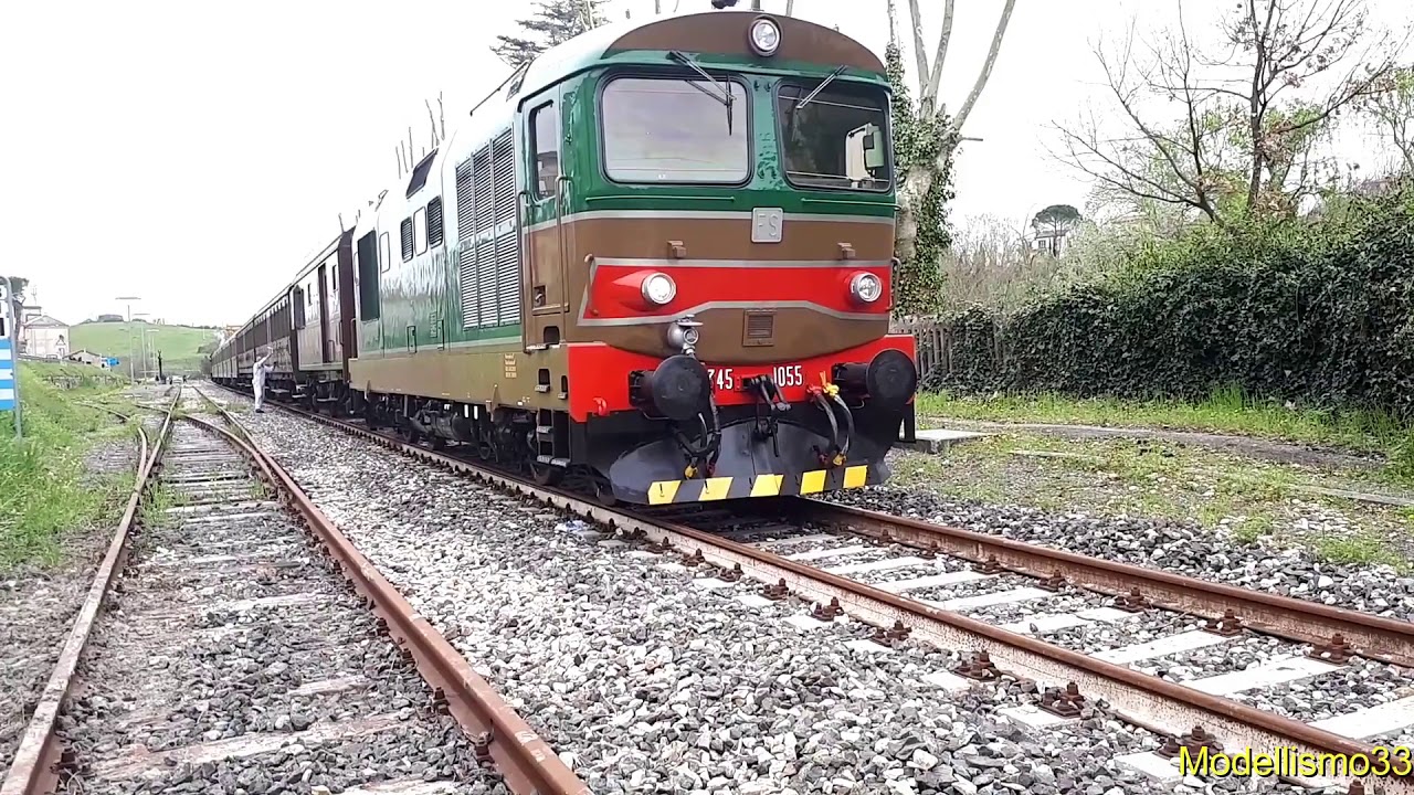 Treno storico sulla Saline di Volterra - Cecina, accensione motori del D345 1055