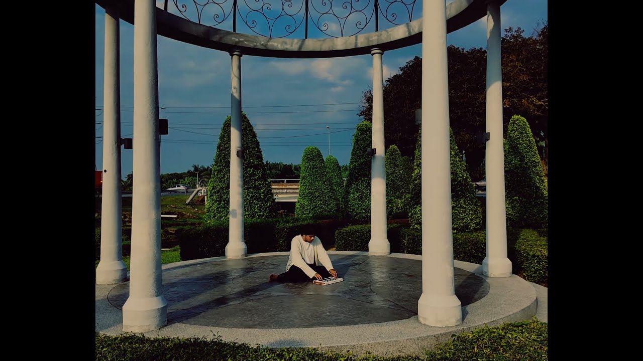 Rainbow Smile - Permata Pertama (Official Video)