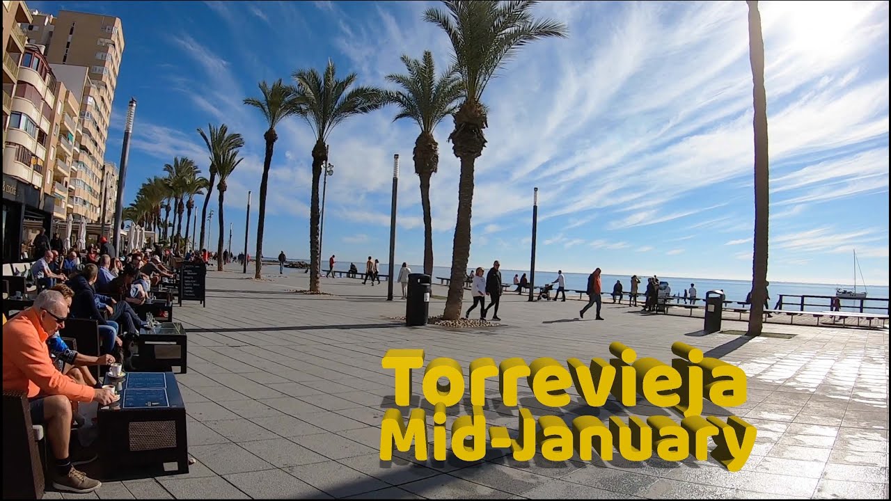Torrevieja, Costa Blanca, Spain. Mid-January 2023 Saturday Morning Walking Tour to the Promenade 🇪🇸