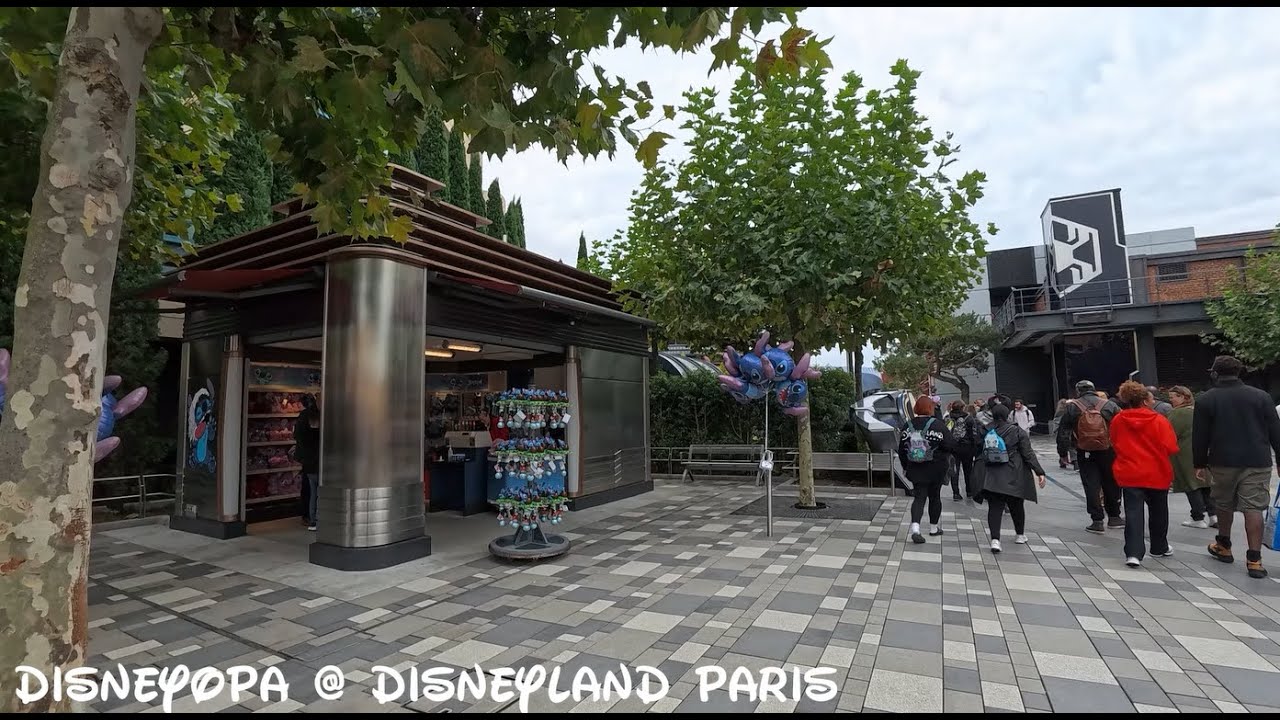 ALLES ANDERS - AVENGERS CAMPUS SOUVENIR KIOSK - SHOP WALK THROUGH - Disneyland Paris - DisneyOpa