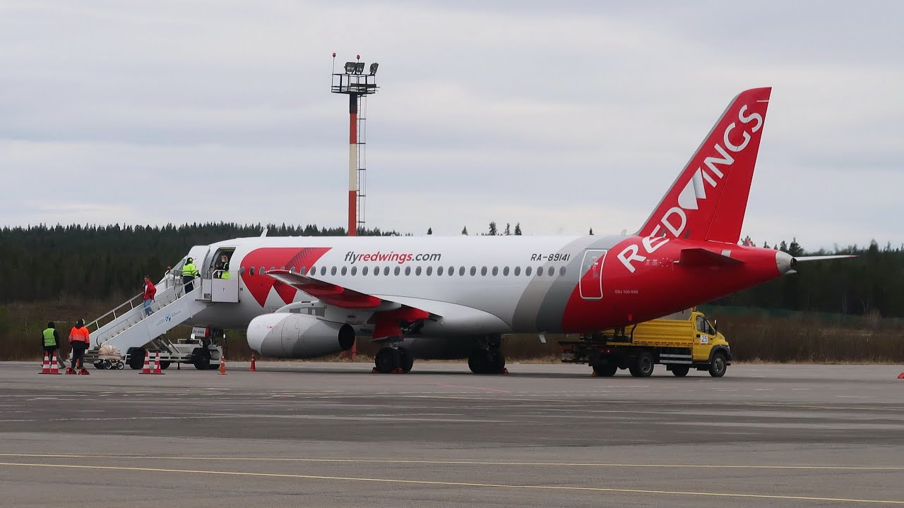 Superjet 100 а/к Red Wings | Рейс Мурманск - Челябинск