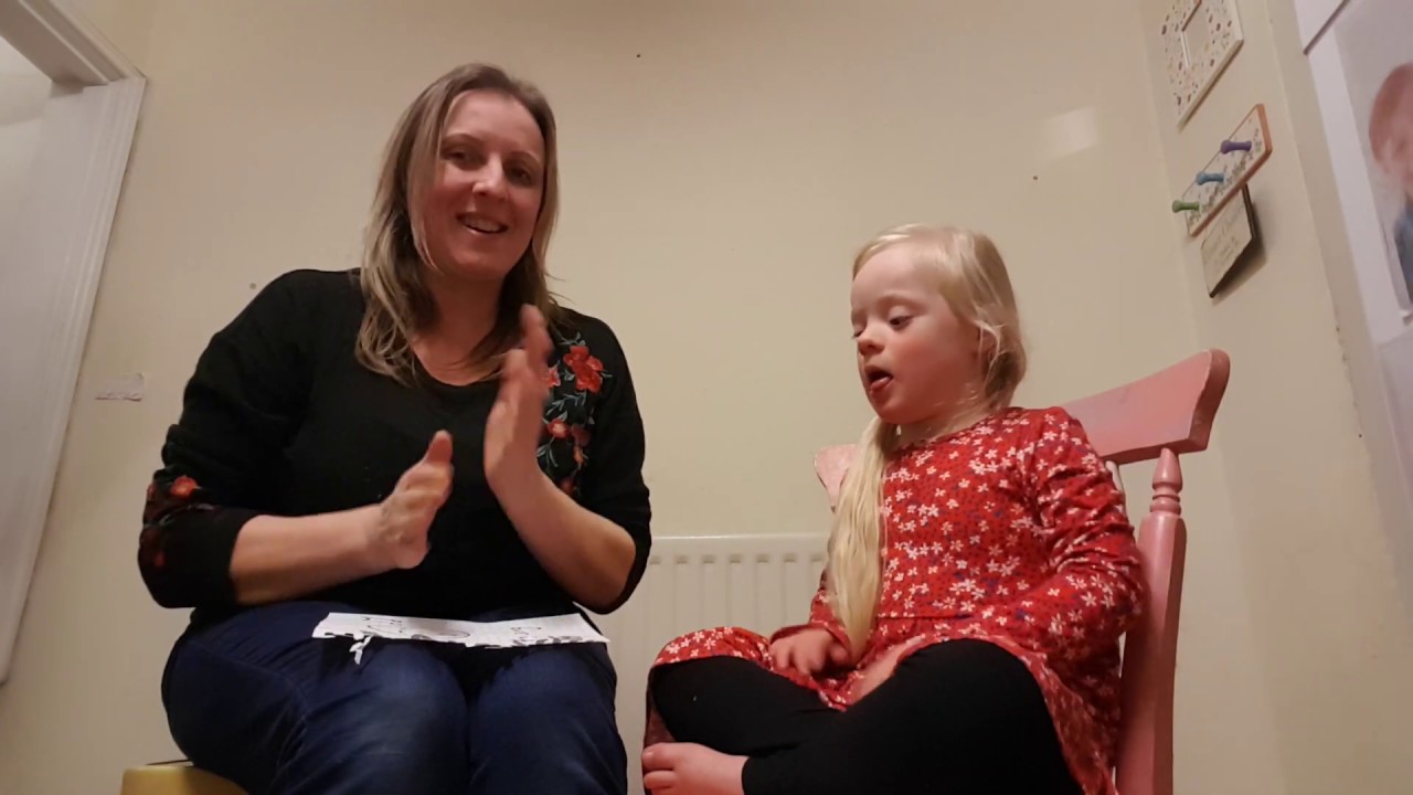 Makaton for ' To Sing' 🎶🎤