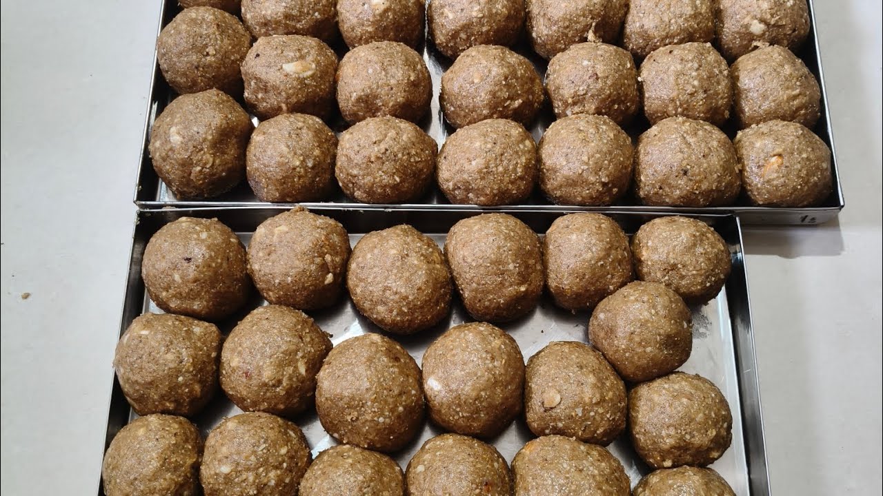#aatadryfruitladdu#helthy #special #famous #savita,s home flavour,s
