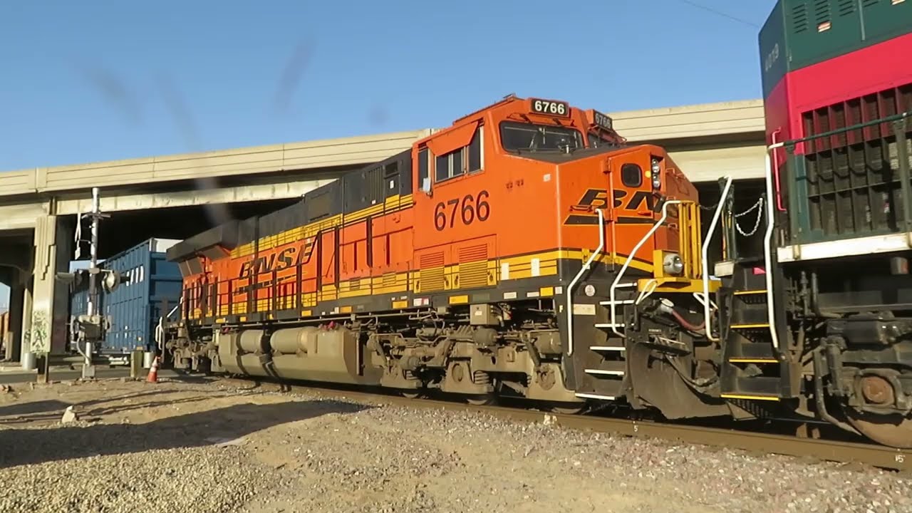BNSF and Amtrak Fresno railfaning