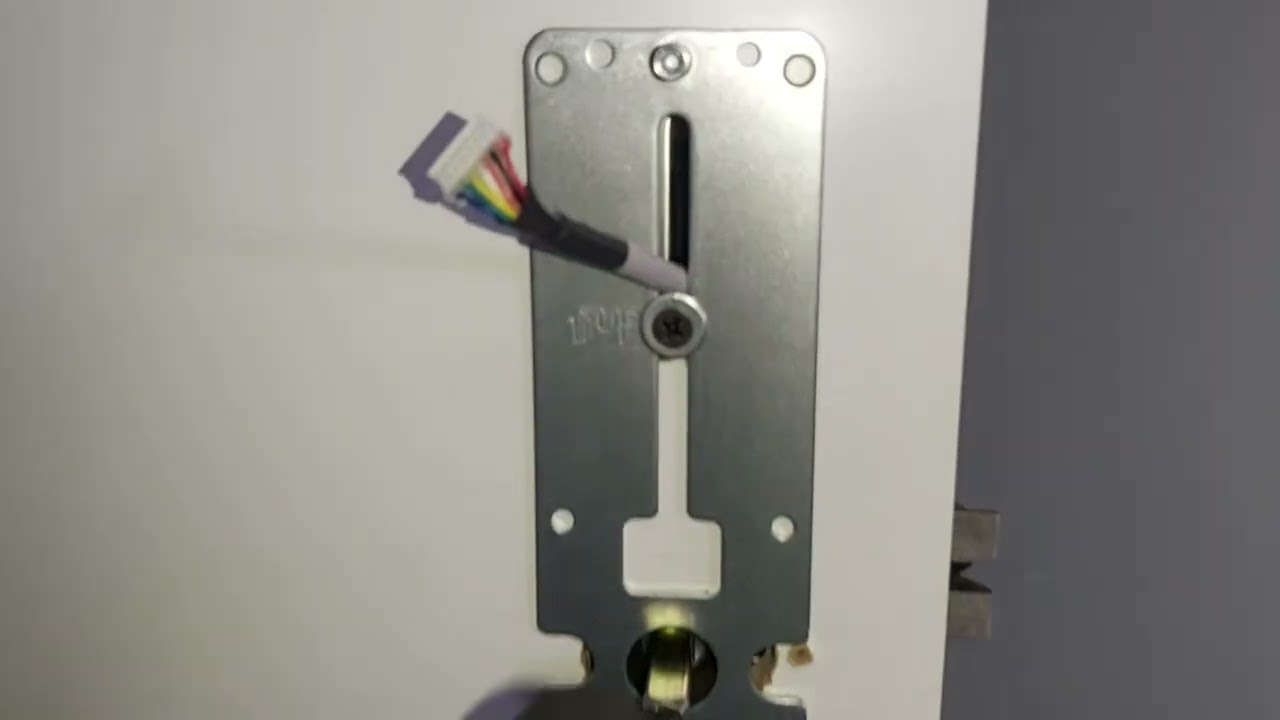 Instalação de Fechadura Digital com Biometria e Wi Fi  Quantum Delta Pro