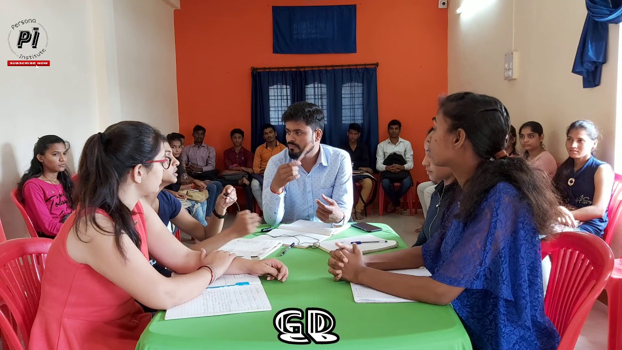 GROUP DISCUSSION Govt Sectors V/S Private Sectors. Govt Services V/S Private Services.