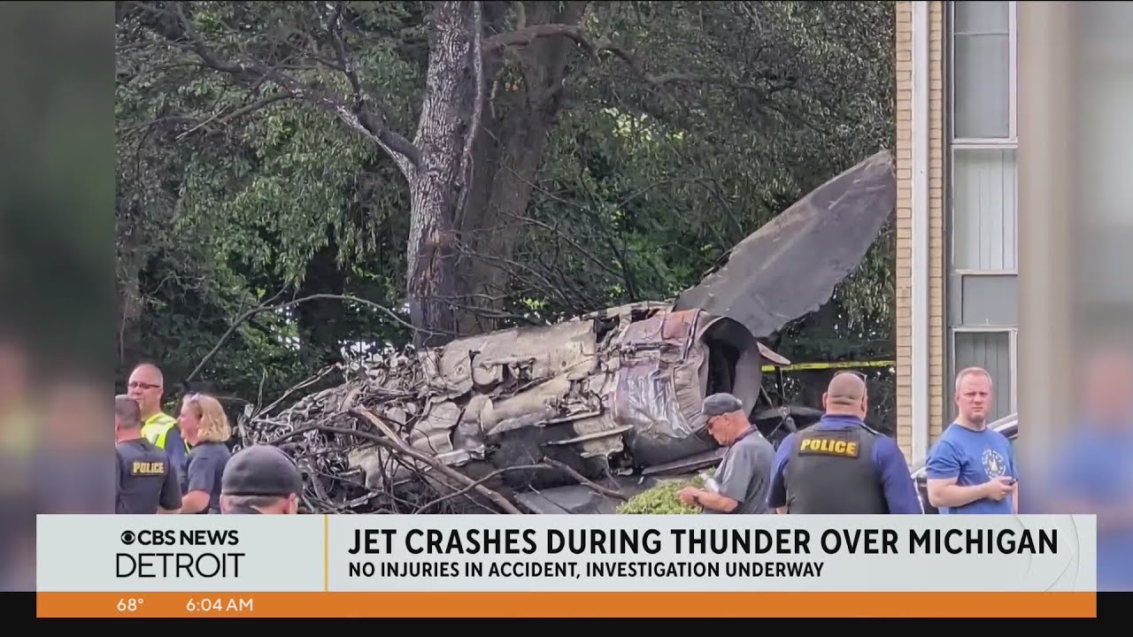 Jet crashes during Thunder Over Michigan at Willow Run Airport