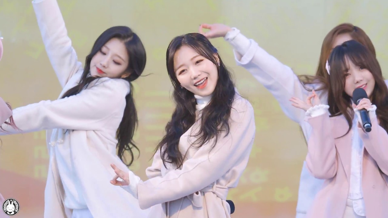 [4K] 180123 러블리즈 류수정 직캠 '종소리(Twinkle)' Lovelyz(Soo-Jung) Fancam @평창 동계올림픽 성화봉송 양구 국민체육센터 By 벤뎅이
