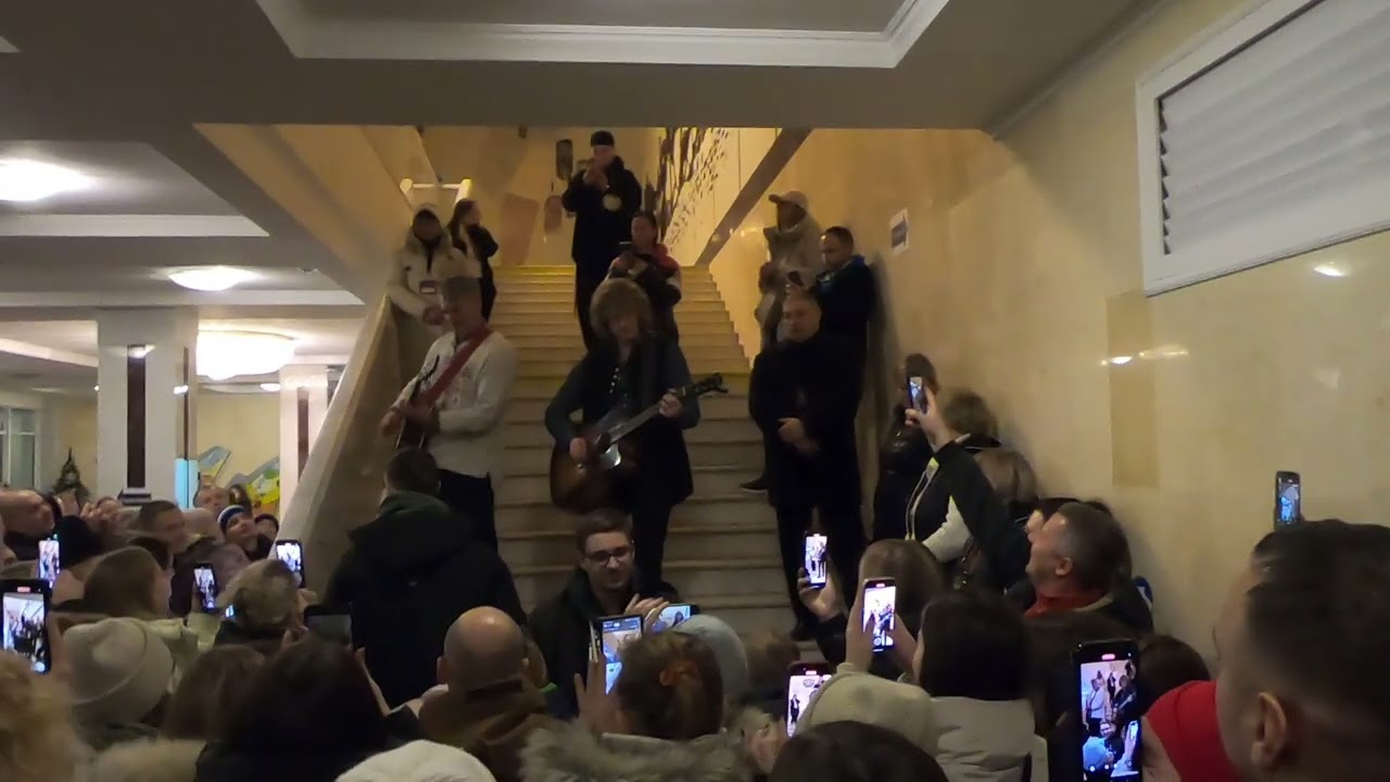 Арсен Мірзоян у Полтаві 2024 1/3 Джеральдіна, Ідіоти, Пісня буде поміж нас