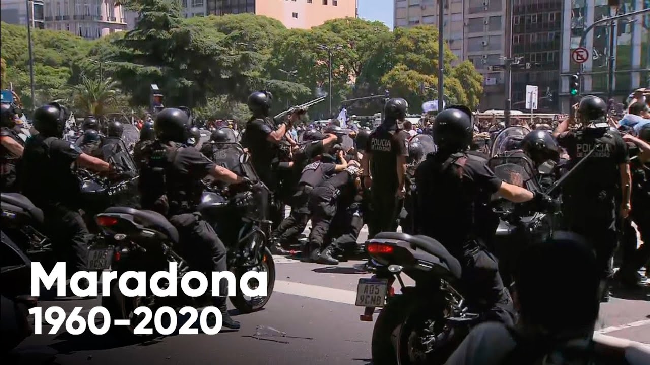 Incidentes en el funeral de Maradona: cerraron el ingreso y hubo corridas, balas de goma y detenidos