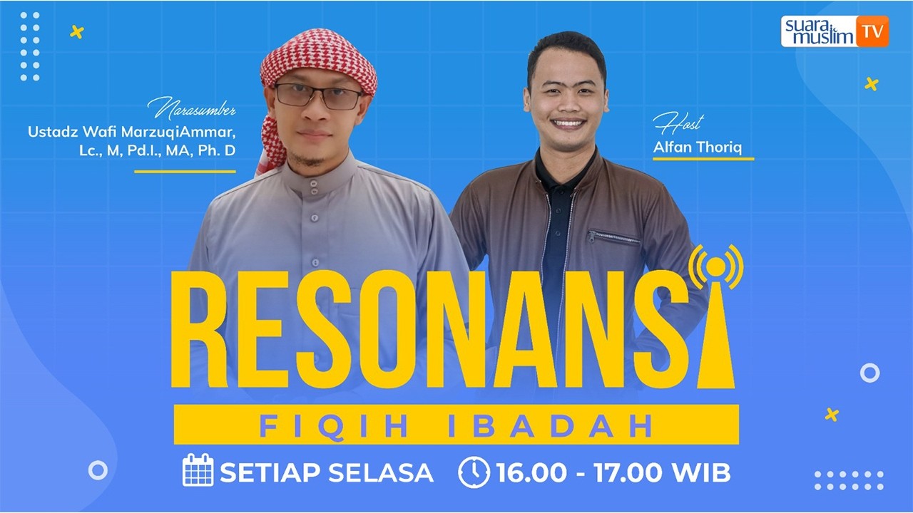 Wanita Haidh Boleh Mencuci Kepala Suami dan Menyisirnya | Fiqih Ibadah