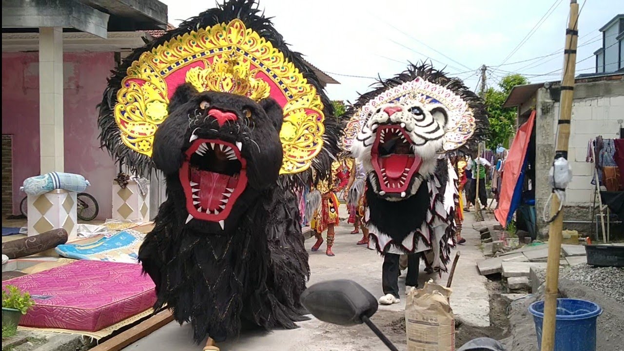 Nice.! Super Meriah Kirab Barongan Bibisawijoyo Lanjut Jalan-jalan Dipantai | Hidayah Demak