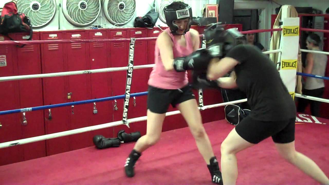 Women's World of Boxing Monday Night Sparring-Skip/Neo Round 1.MP4