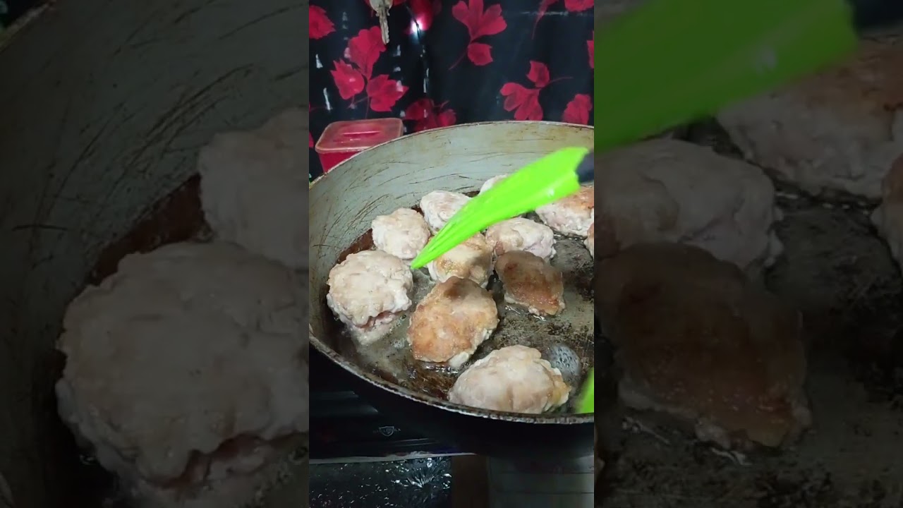 Тута света жарить катлетки сваи вкусные 👍👍👍👍👍👍👍👍