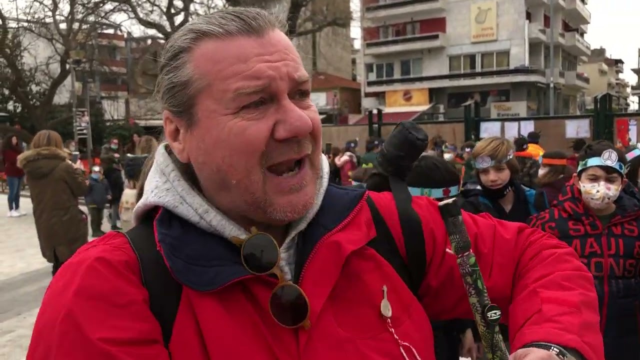 &Eta; &Kappa;&omicron;&mu;&omicron;&tau;&eta;&nu;ή &gamma;έ&mu;&iota;&sigma;&epsilon; &xi;&alpha;&nu;ά &laquo;&Chi;&epsilon;&lambda;&iota;&delta;&omicron;&nu;ί&sigma;&mu;&alpha;&tau;&alpha;&raquo; &alpha;&pi;ό &mu;&iota;&kappa;&rho;&omicron;ύ&sigmaf; &mu;&alpha;&theta;&eta;&tau;έ&sigmaf; | xronos.gr