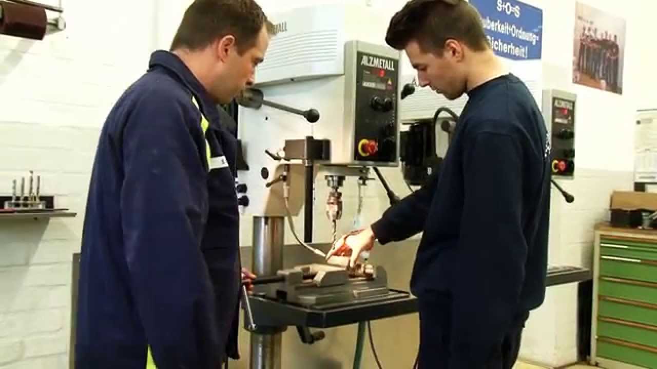 Careers at the airport - An industrial mechanics apprenticeship