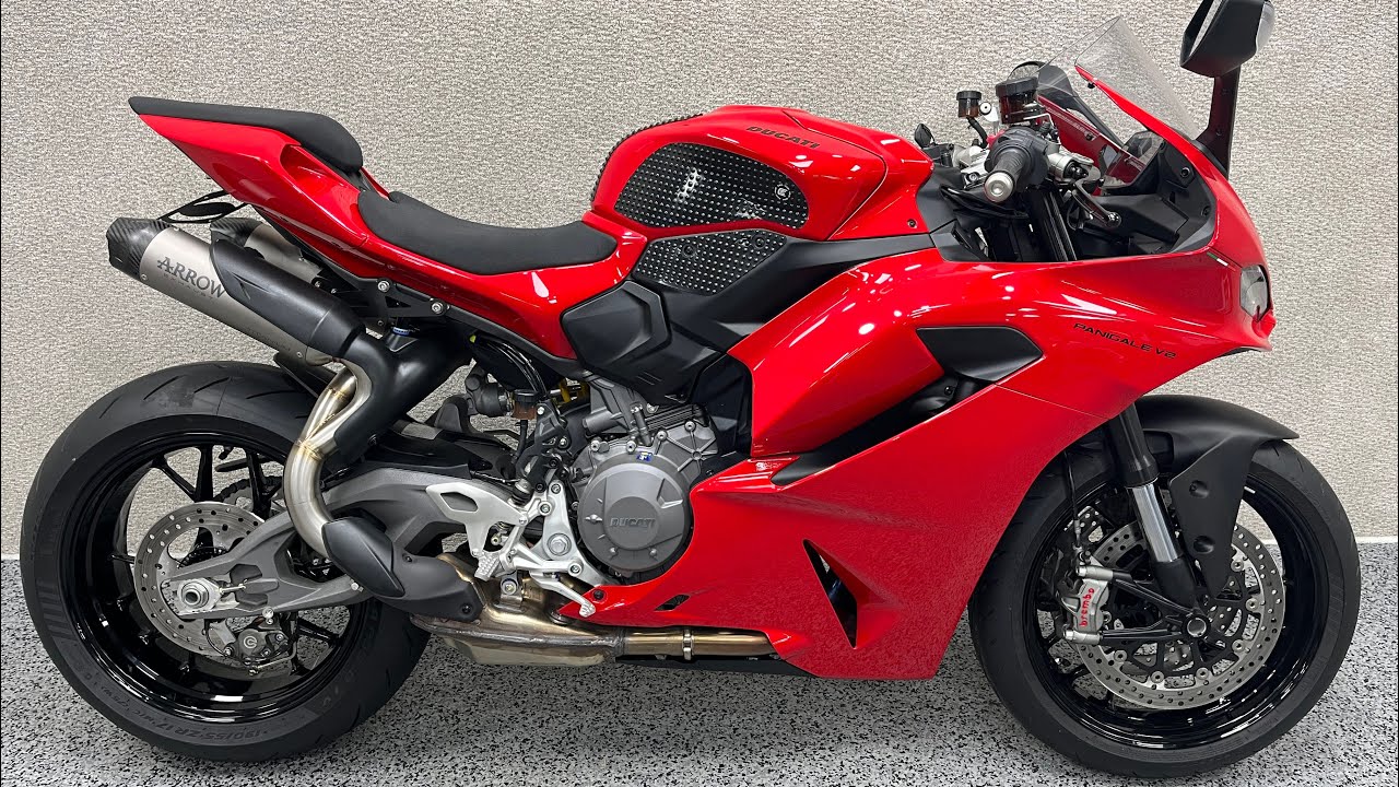 2025 Ducati Panigale V2 at Joe’s Bikes - Sold