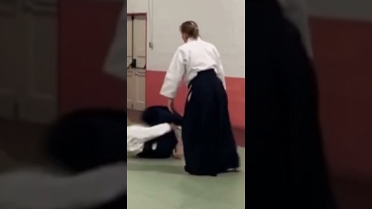 Enter directly for #Iriminage. #Aikido #aikidoseminar