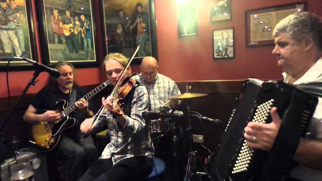 Peter Wood Shetland Dance Band CD Launch at Da Lounge on 13/11/15