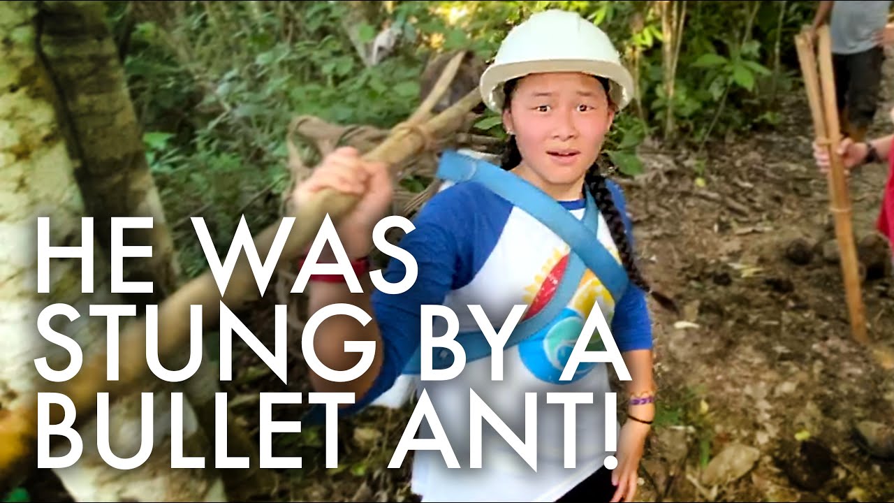 HIKING IN THE AMAZON JUNGLE : Adventuring Family of 11