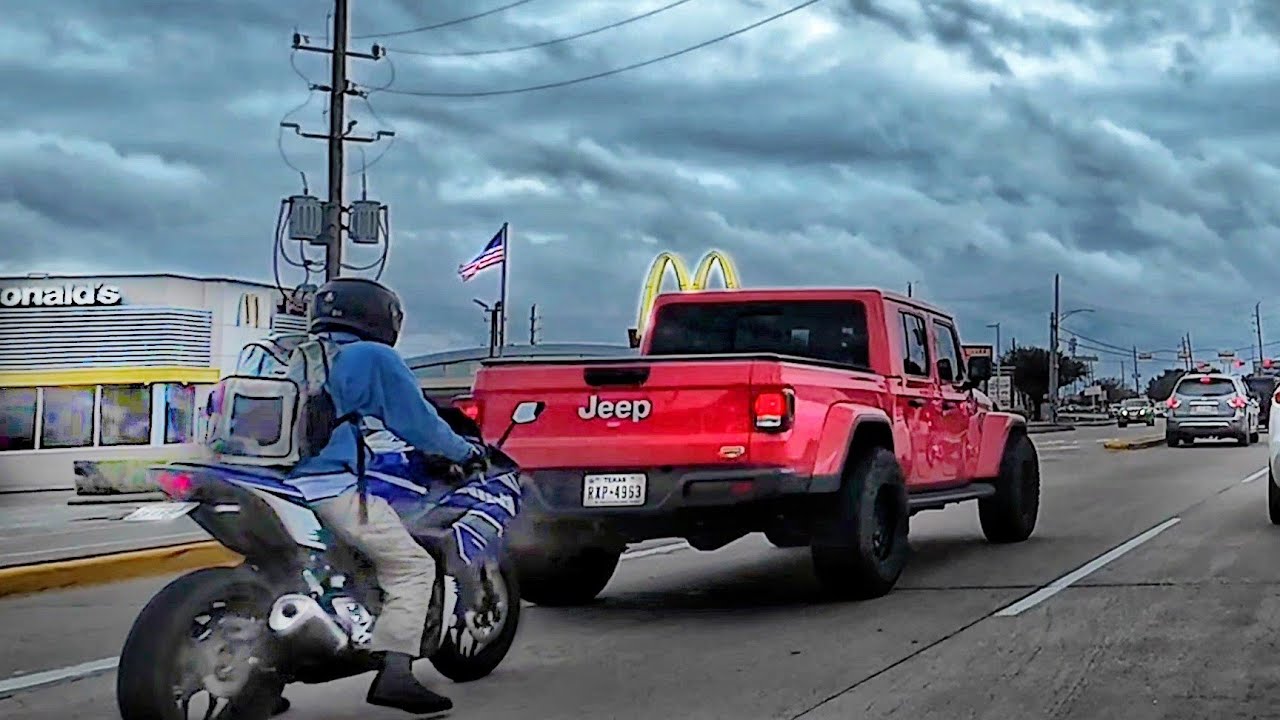 A RELAXING DRIVING TO TEXAS SCHOOL RUSH HOUR