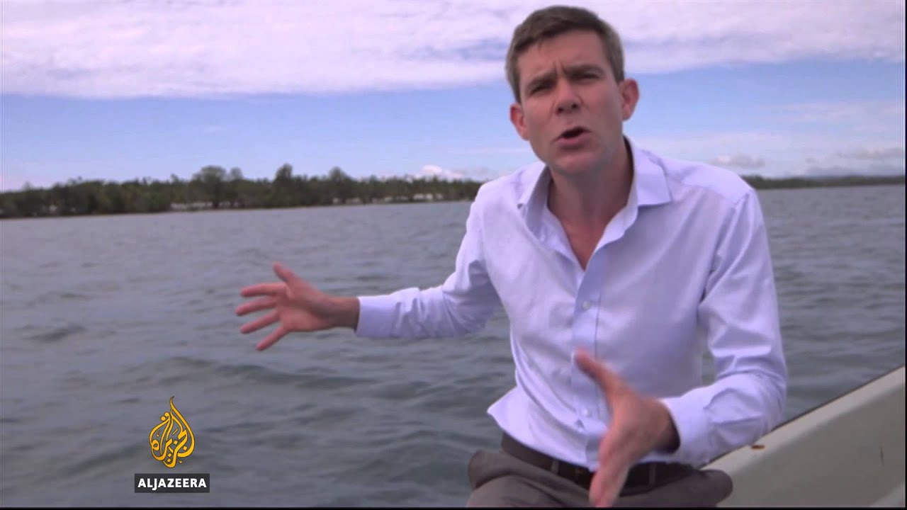 Refugees in Manus Island prison speak of terrible conditions