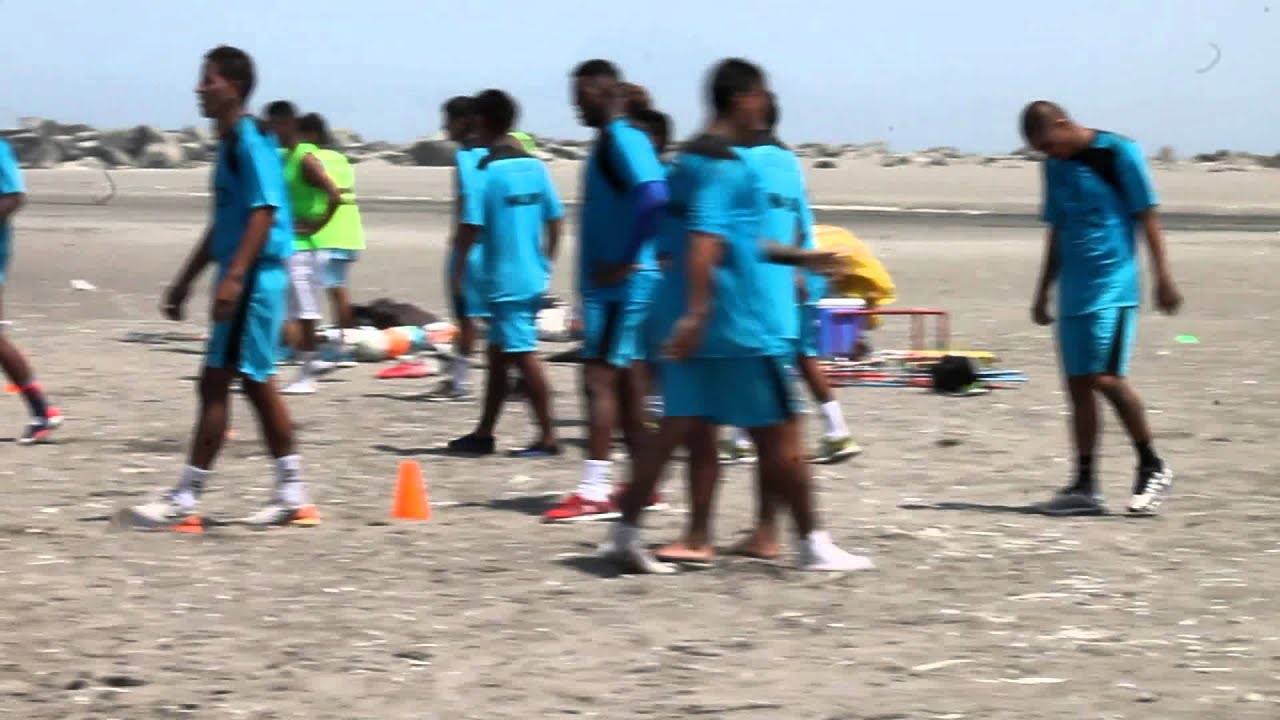 PRETEMPORADA TRICOLOR EN PLAYA SALAVERRY