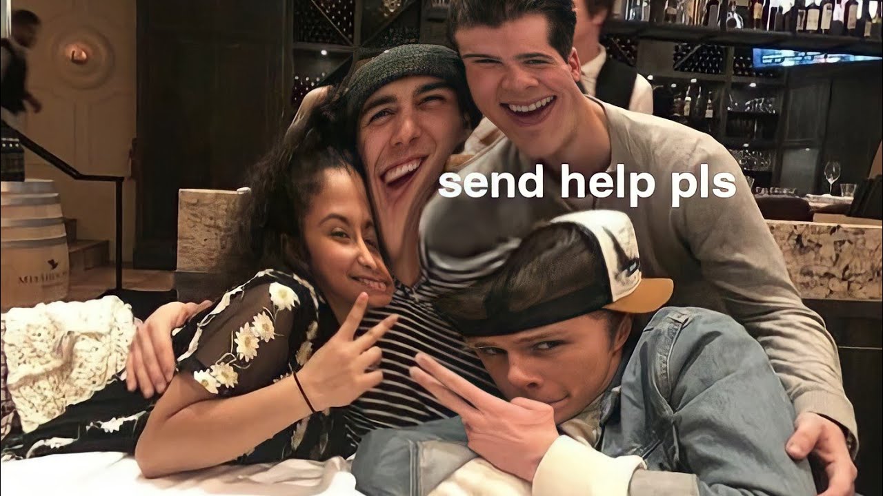 julie and the phantoms cast being chaotic (behind the scenes edition)