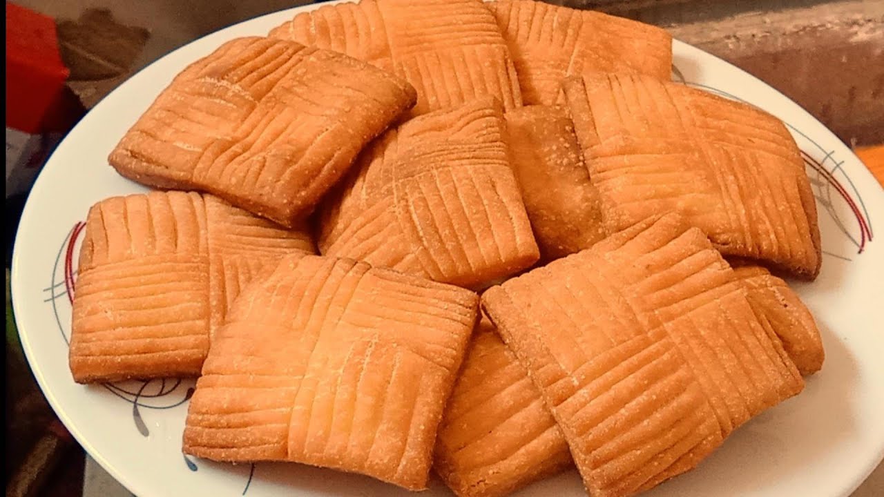 ২ কাপ আটা আর ১টি ডিম দিয়ে চুলায় আটা বিস্কুট তৈরি/Atta Biscuit Recipe/Biscuit Recipe