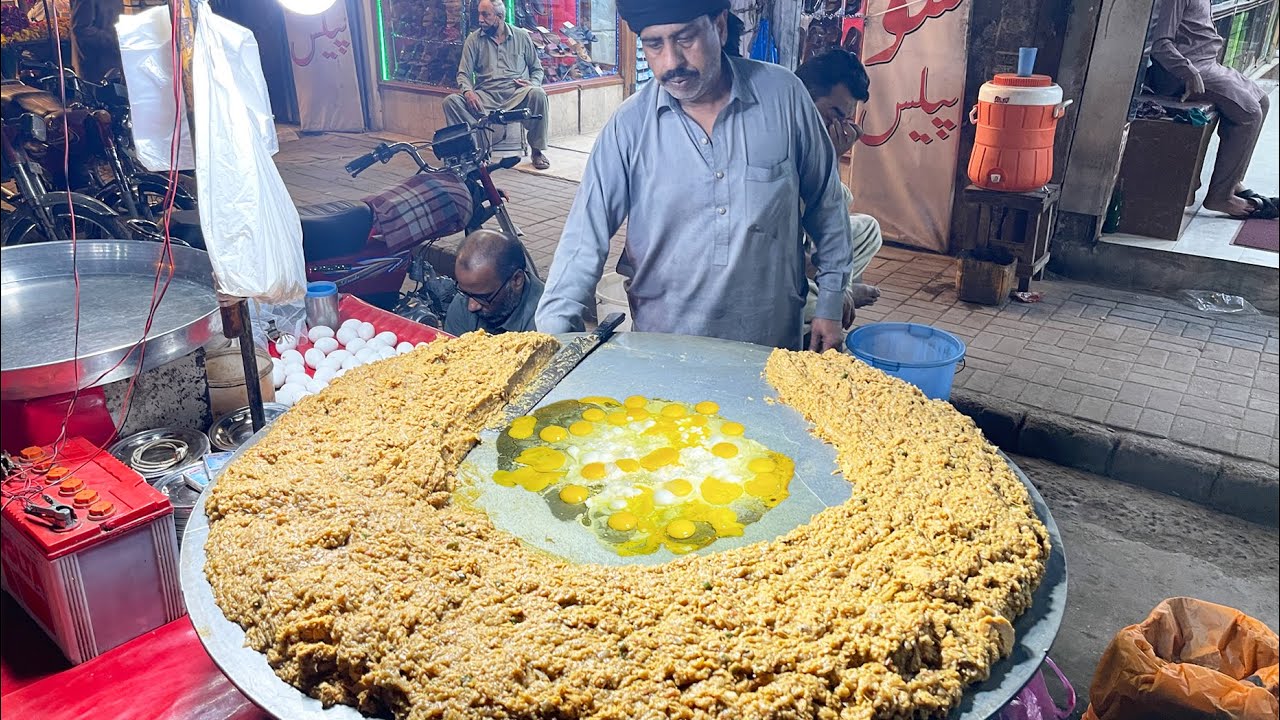 Huge Tawa Daal Fry Recipe | Indian Desi Style Daal Fry | Food Street Rawalpindi | Anda Tikki | Egg