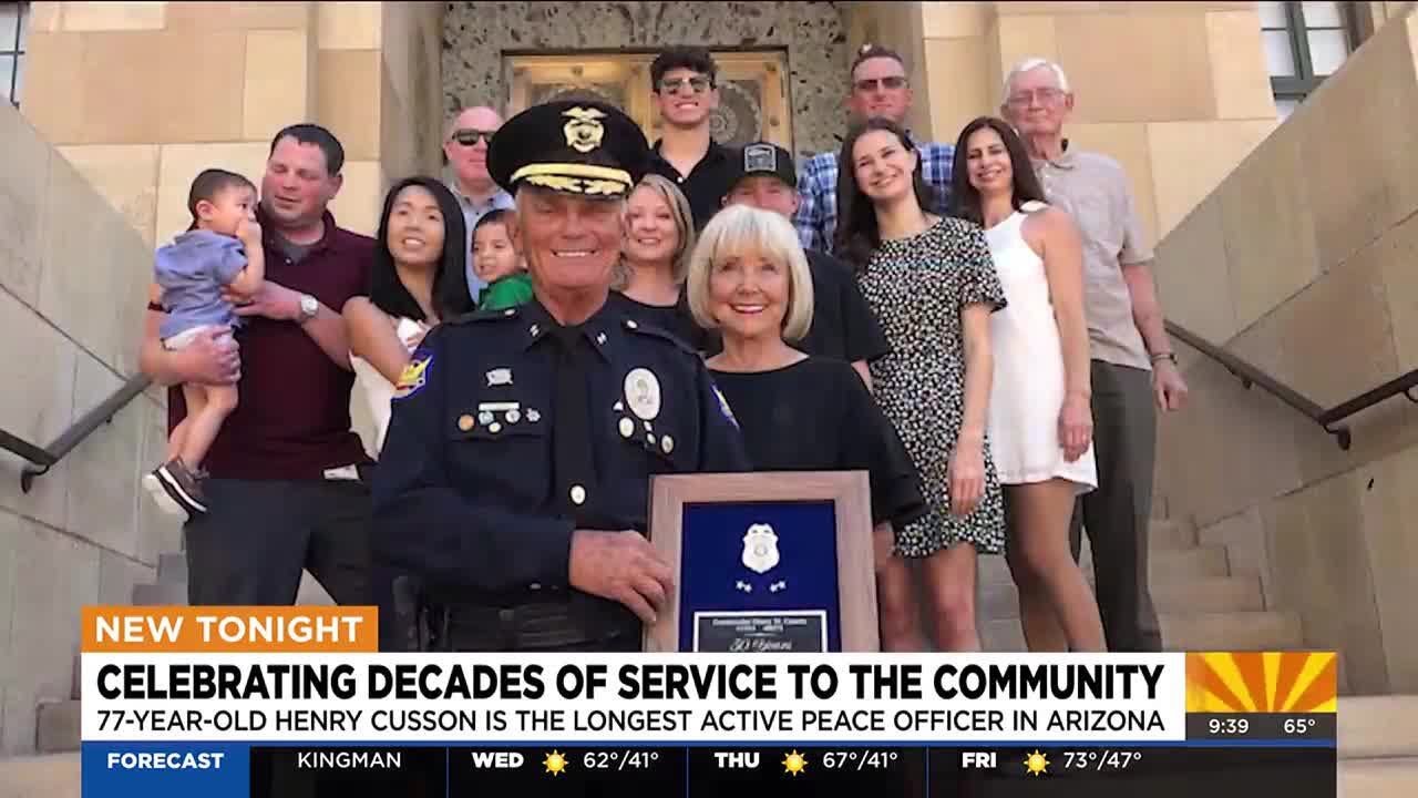 Longest-standing peace officer celebrates decades of service to Phoenix community