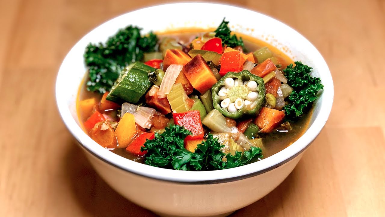 Easy Homemade Vegetable Soup [Quarantine Edition] | Vegas Vixen in the Kitchen