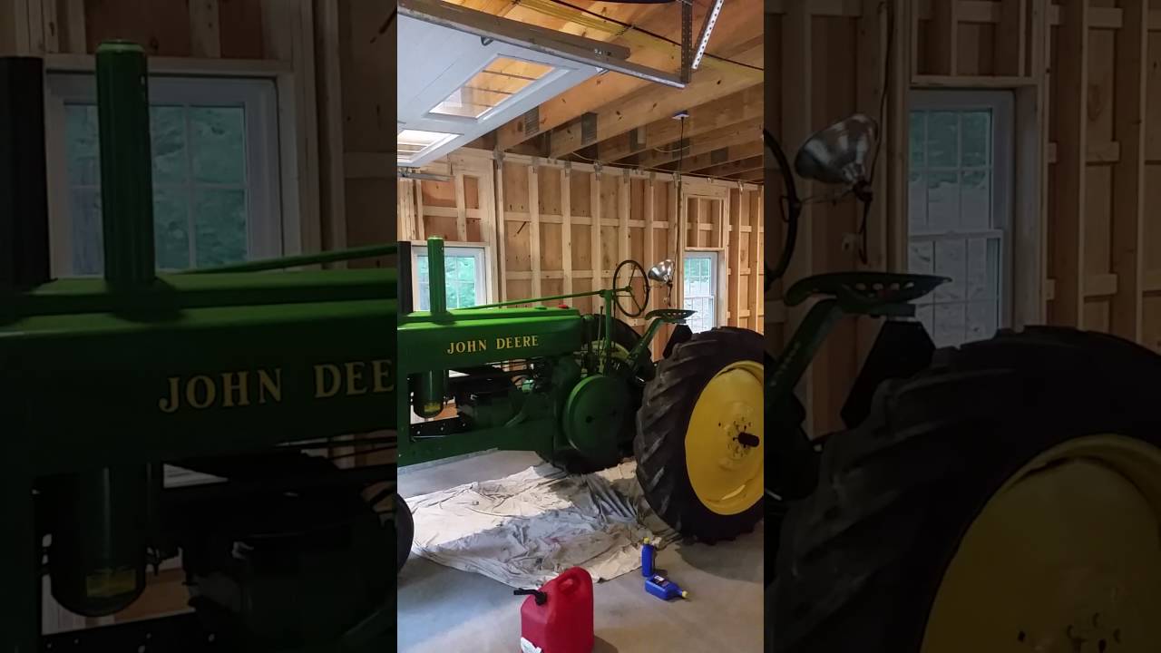 1945 John Deere model A hand start.