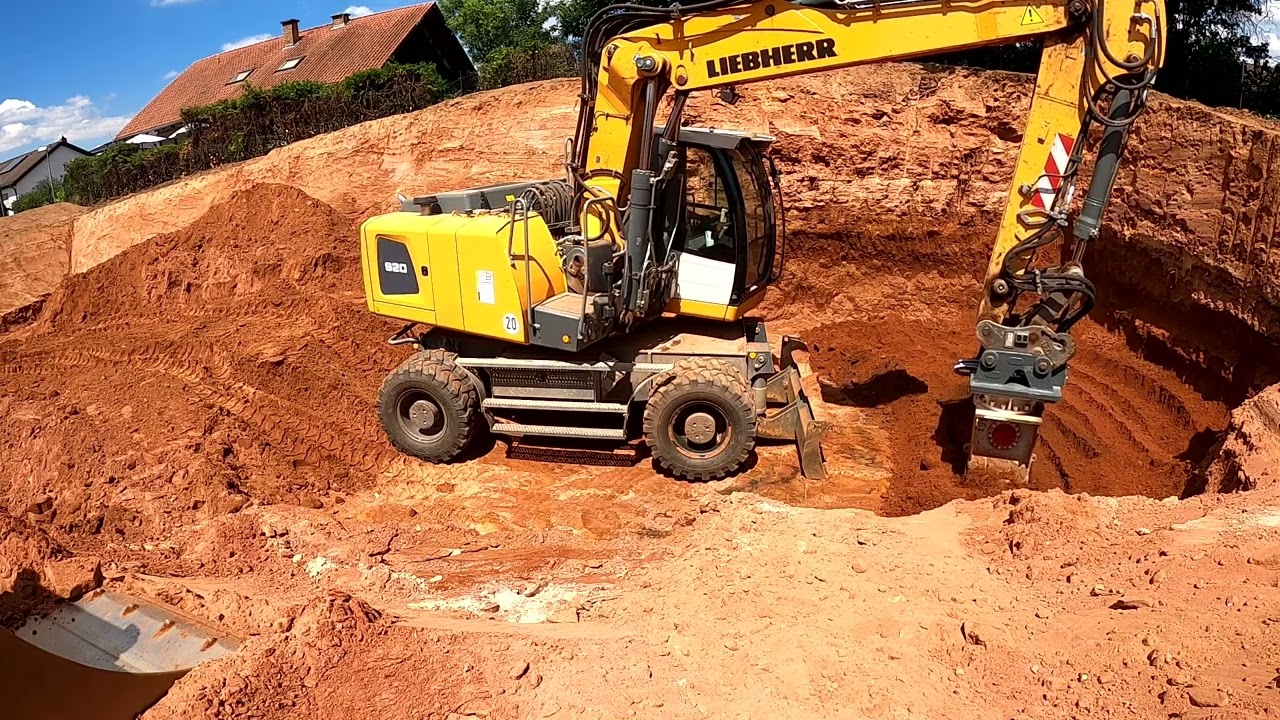 Der Arme Bagger , Liebherr A920 mit Felsfräse u. Tiltrotator Baugrube erstellen , Erdarbeiten GoPro