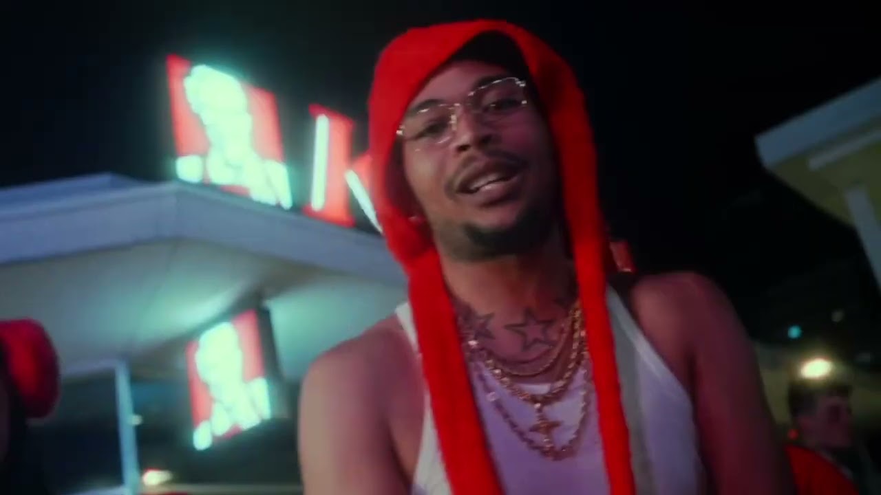 Artie 5ive - La Gattina (Original Audio Completo)