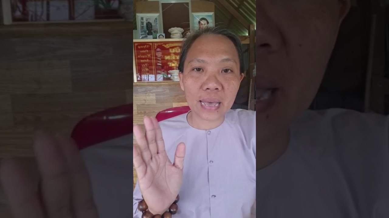 Có thiện căn sớm lại cửa thiền ,Câu niệm  phật chờ ngày chung cuộc .