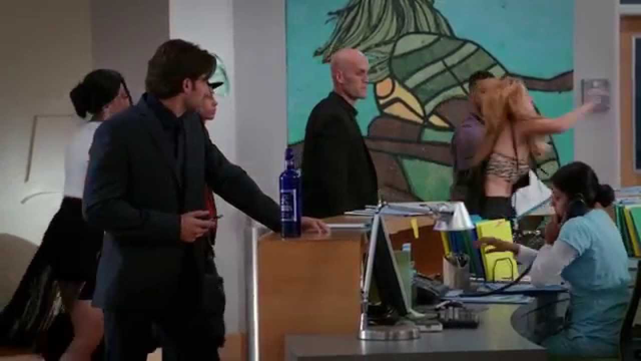 Red Band Society: Bella Thorne (Clip 1)