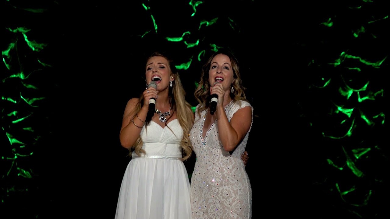 Green Grow the Rushes - Lisa Kelly & Chloe Agnew