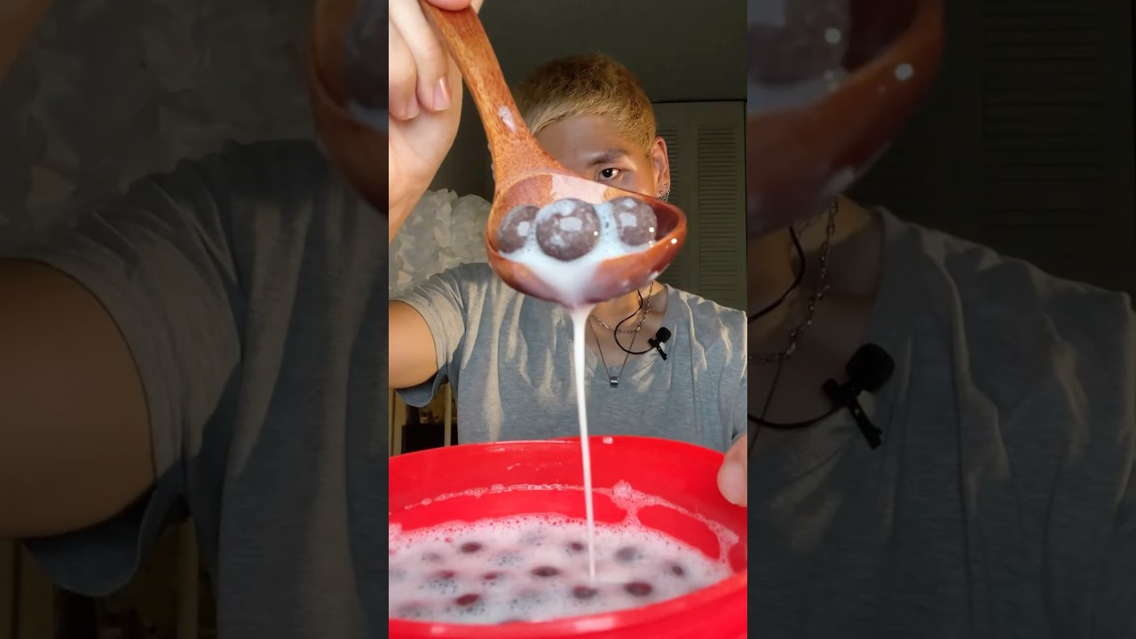Chocolate Malt Balls Cereal 🥣 🍫 #mukbang #asmr #shorts