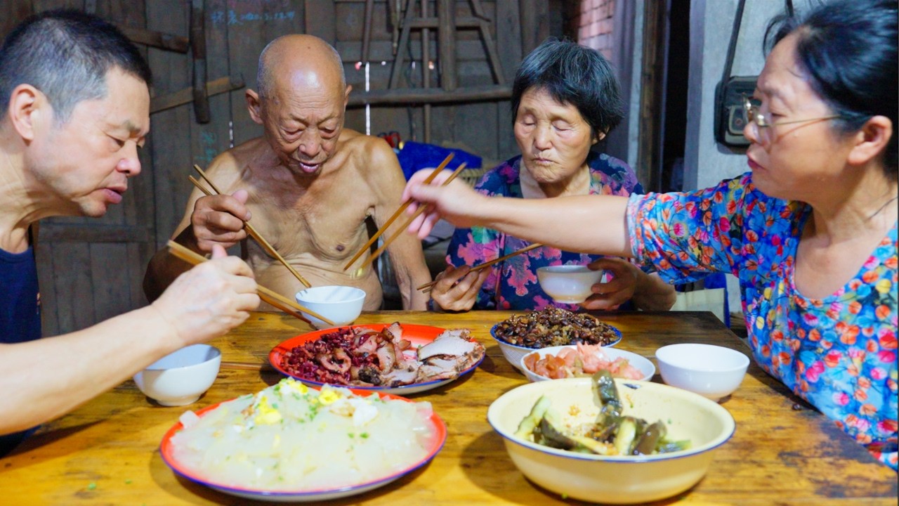 Traditional Chinese Village Cooking | Primitive Lifestyle