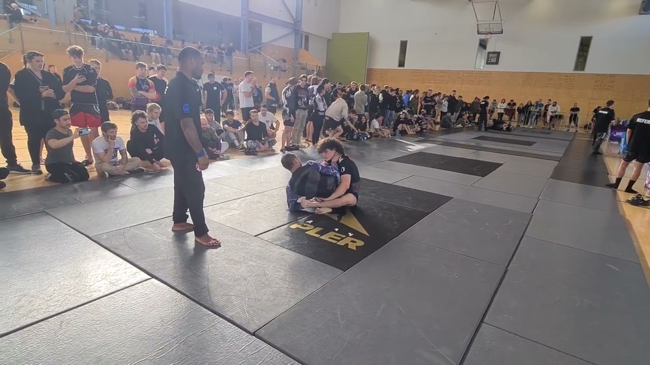Anton vs Oliver Lee - Axis bJJ