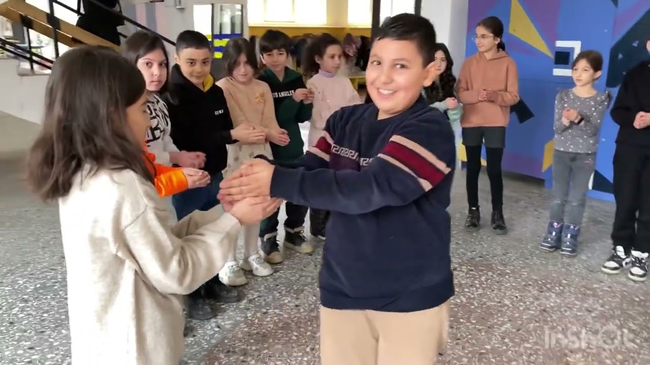 Ազգային խաղ «Կարմիր կոճակ»