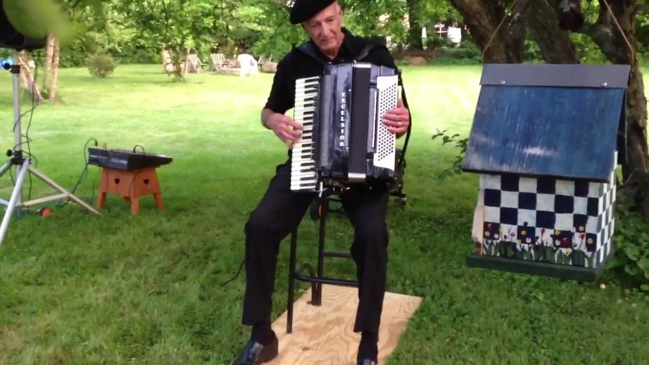 Por una cabeza. Tango. Acordeón solo.